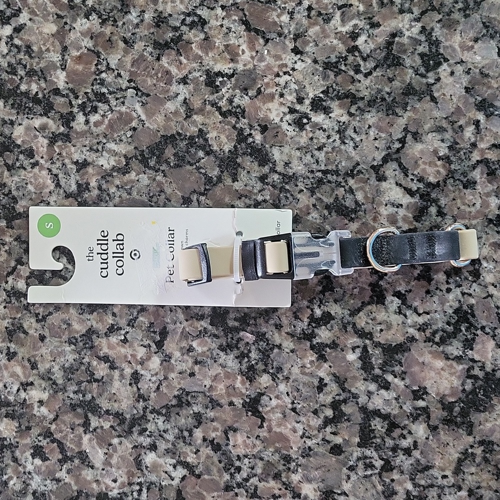 The Cuddle Collab tan SMALL pet collar new w tags neck 9-12 in and head 12-16 in